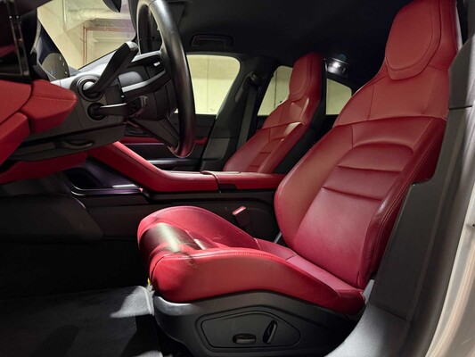 Porsche Taycan Performance 94 kWh 476pk 2021, N-714-GS