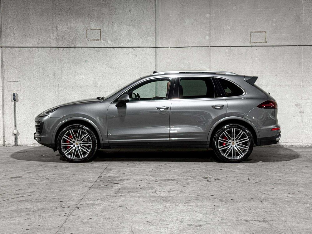 Porsche Cayenne Turbo 4.8 V8 520pk 2017 Sport-Chrono