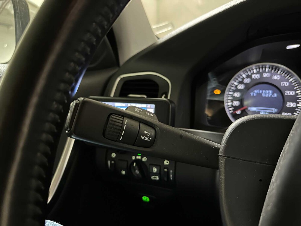Volvo V60 1,6 D2 Kinetic 114 PS 2012 (Original-NL) Automatik, 24-XZL-6