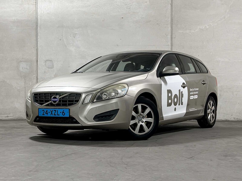 Volvo V60 1,6 D2 Kinetic 114 PS 2012 (Original-NL) Automatik, 24-XZL-6