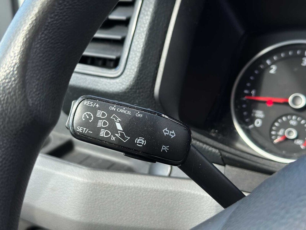 Volkswagen Crafter 35 2.0 TDI L4H3 102pk 2020 (Origineel-NL) 3-persoons, VGS-74-Z