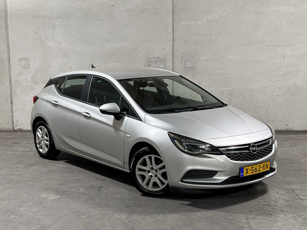 Opel Astra 1.6 CDTI Innovation 110pk 2018, X-562-XN