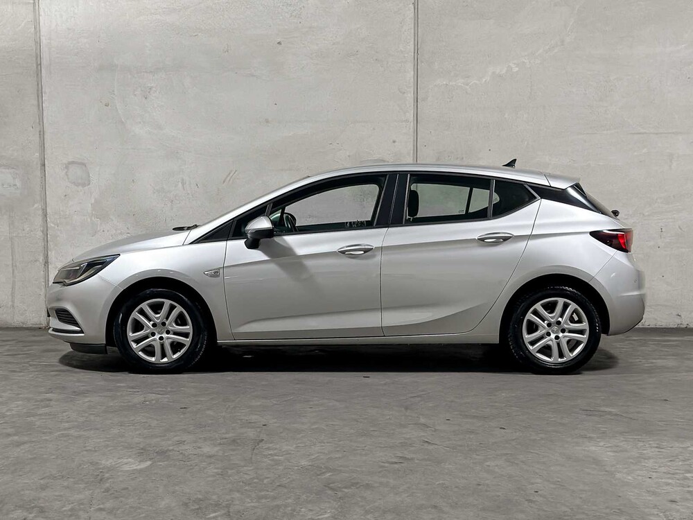 Opel Astra 1.6 CDTI Innovation 110pk 2018, X-562-XN