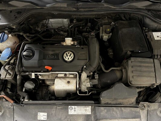 Volkswagen Scirocco 1.4 TSI Highline 122pk 2014 (Origineel-NL), 04-ZLF-5