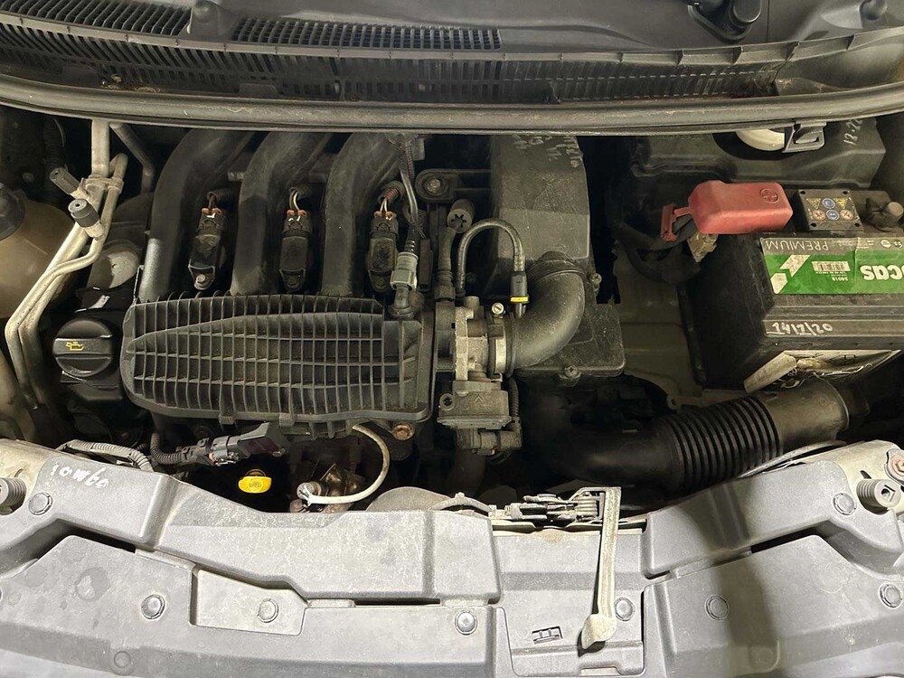 Peugeot 108 1.2 Puretech Allure 82pk 2015, PP-318-L