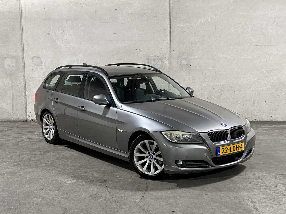 BMW 318i Touring Business Line 3-Reihe (Original-NL), 22-LDH-4