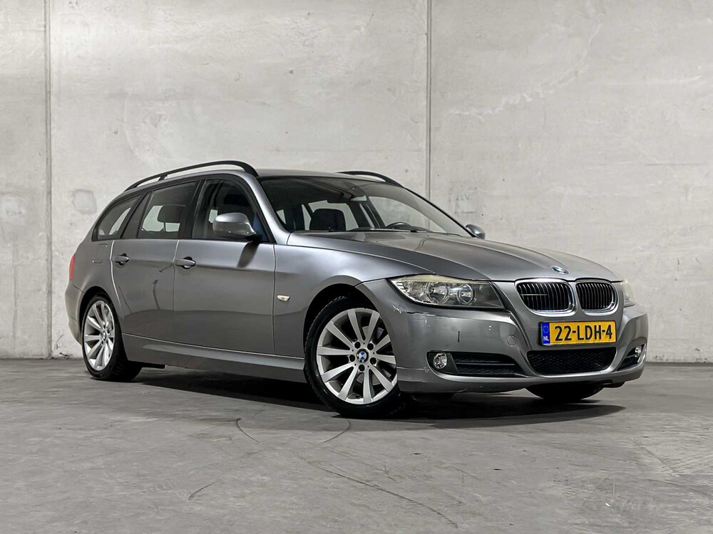 BMW 318i Touring Business Line 3-Reihe (Original-NL), 22-LDH-4