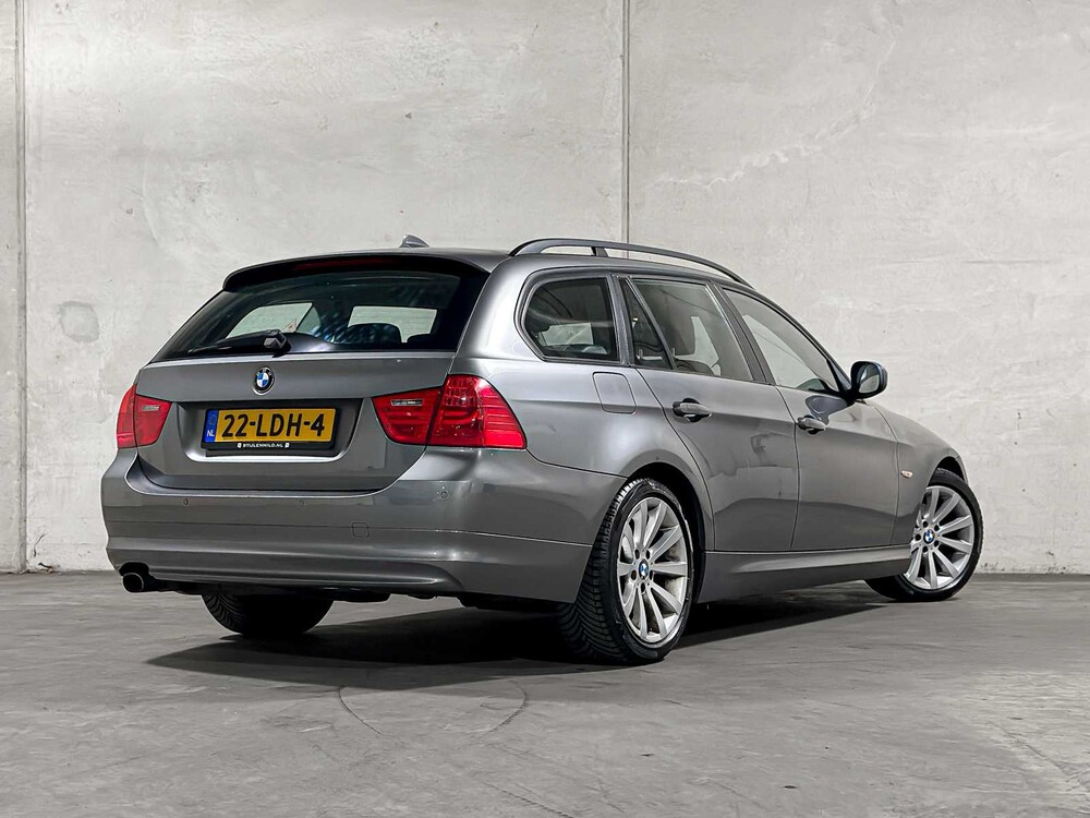 BMW 318i Touring Business Line 3-Reihe (Original-NL), 22-LDH-4