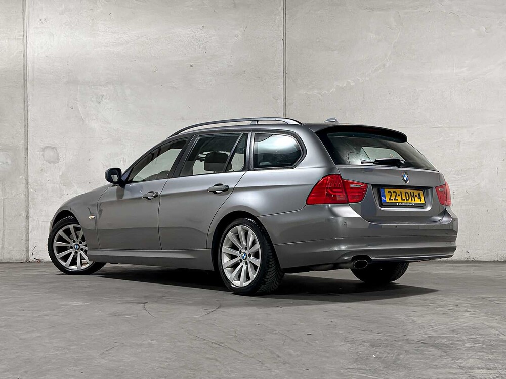 BMW 318i Touring Business Line 3-Reihe (Original-NL), 22-LDH-4