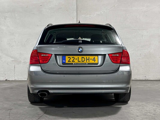 BMW 318i Touring Business Line 3-serie (Origineel-NL), 22-LDH-4