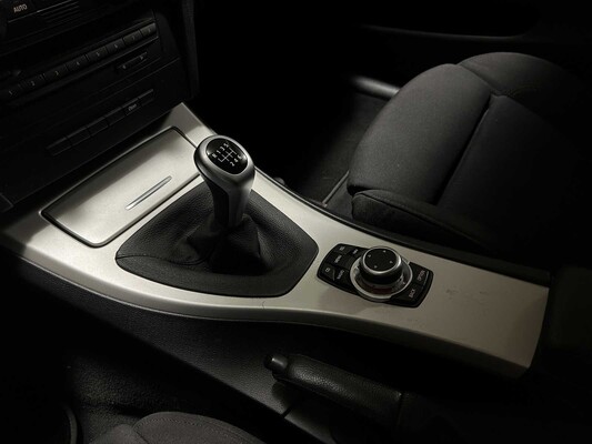BMW 318i Touring Business Line 3-serie (Origineel-NL), 22-LDH-4