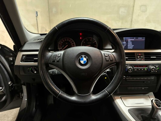 BMW 318i Touring Business Line 3-serie (Origineel-NL), 22-LDH-4