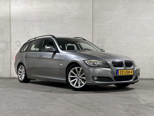 BMW 318i Touring Business Line 3-serie (Origineel-NL), 22-LDH-4