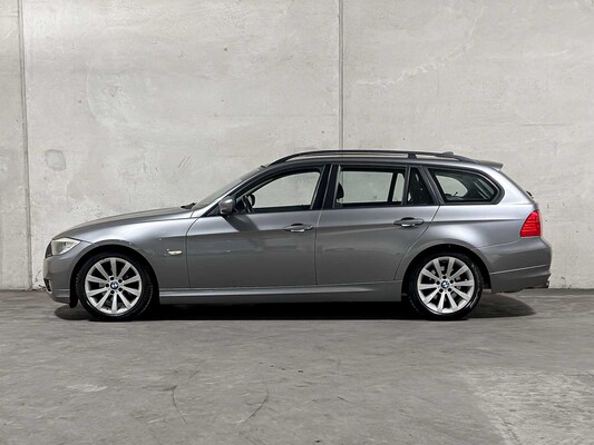 BMW 318i Touring Business Line 3-serie (Origineel-NL), 22-LDH-4