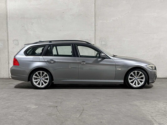 BMW 318i Touring Business Line 3-serie (Origineel-NL), 22-LDH-4