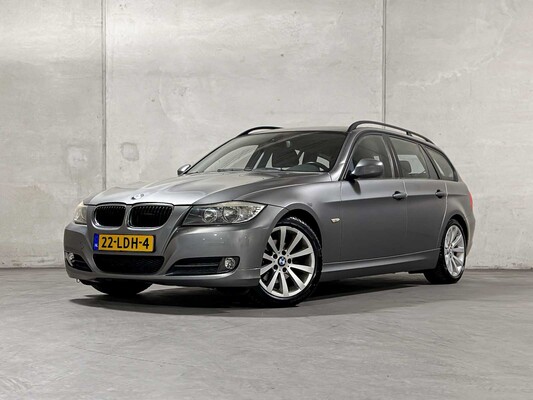 BMW 318i Touring Business Line 3-serie (Origineel-NL), 22-LDH-4