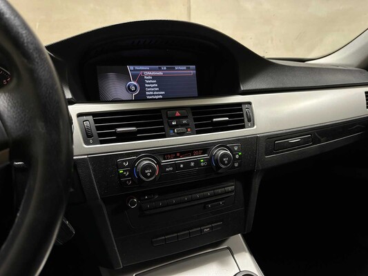 BMW 318i Touring Business Line 3-serie (Origineel-NL), 22-LDH-4