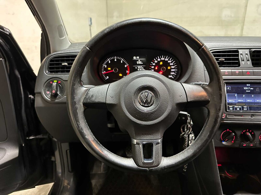 Volkswagen Polo 1.2-12V BlueMotion Trendline 68pk 2011, ZL-666-L