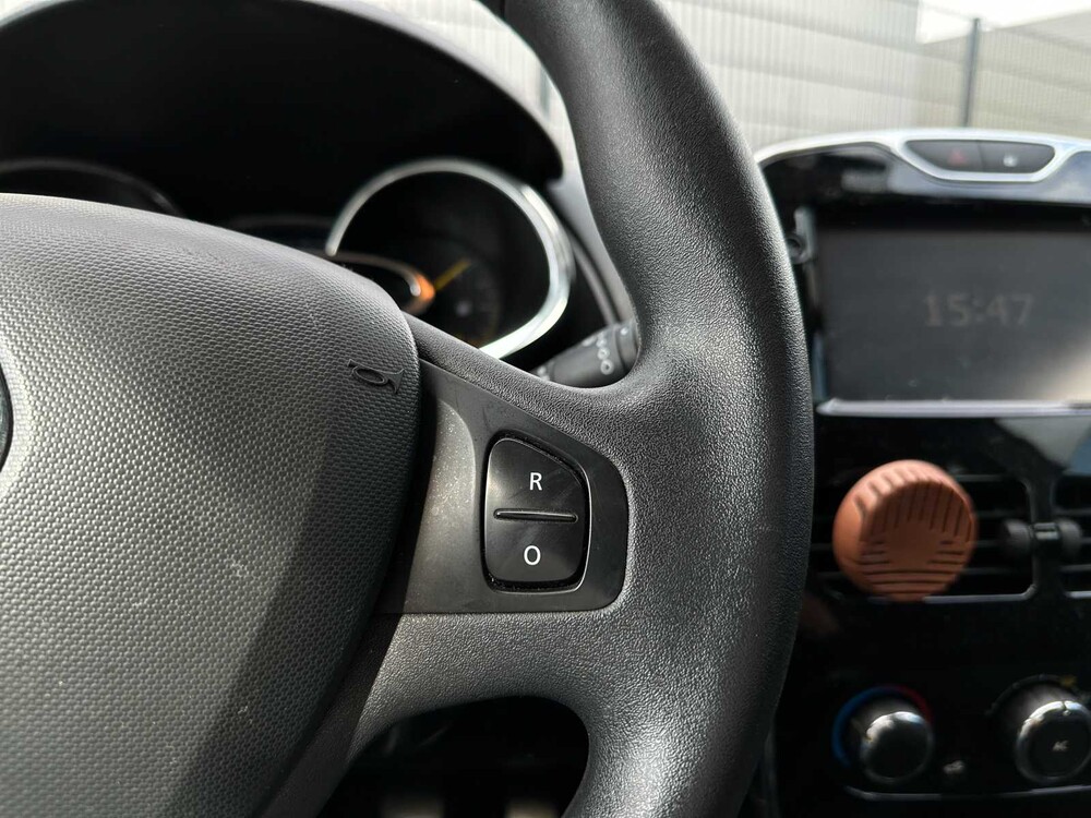 Renault Clio 0.9 TCe Expression 89pk 2014 (Origineel-NL), 2-ZDX-71