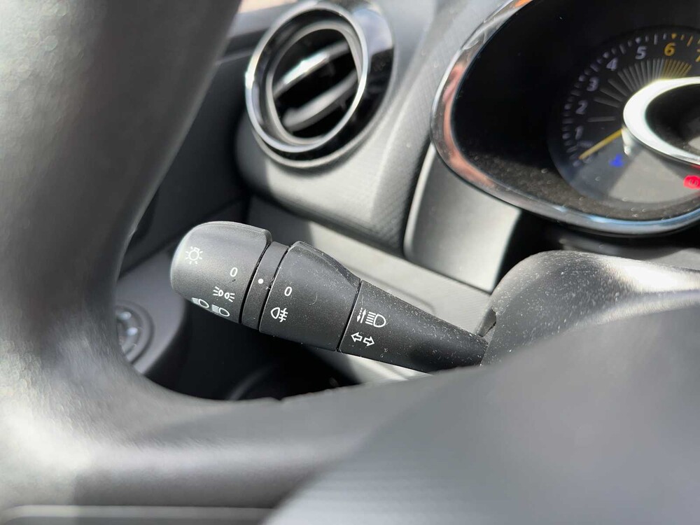 Renault Clio 0.9 TCe Expression 89pk 2014 (Origineel-NL), 2-ZDX-71