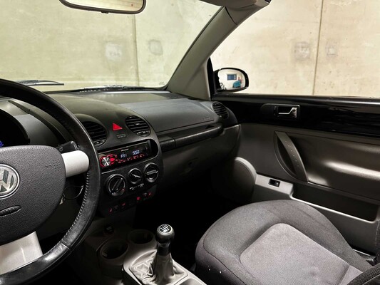 Volkswagen New Beetle Cabriolet 1.4 75pk 2003, JZ-946-D