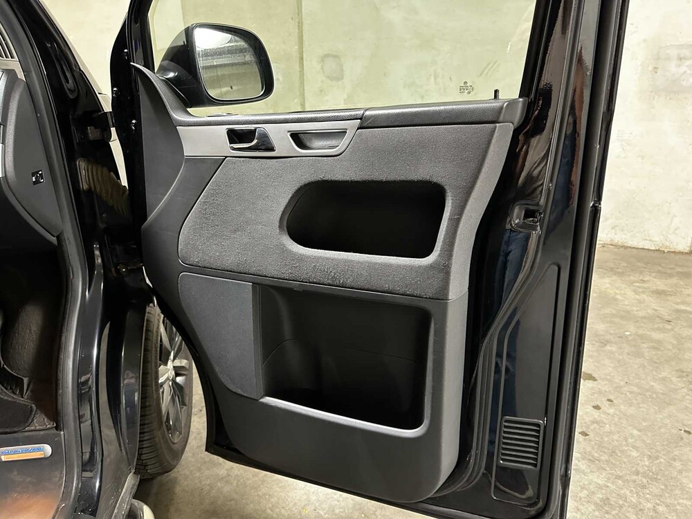 Volkswagen Transporter Multivan 2.0 TDI L2H1 Comfortline Dubbele Cabine 179pk 2011 (Automaat), 9-VTT-02