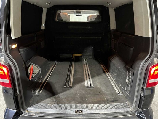 Volkswagen Transporter Multivan 2.0 TDI L2H1 Comfortline Dubbele Cabine 179pk 2011 (Automaat), 9-VTT-02