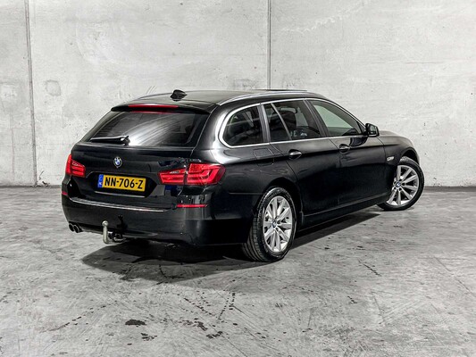 BMW 520d Touring High Executive M Sport 184pk 2013 5-serie, NN-706-Z