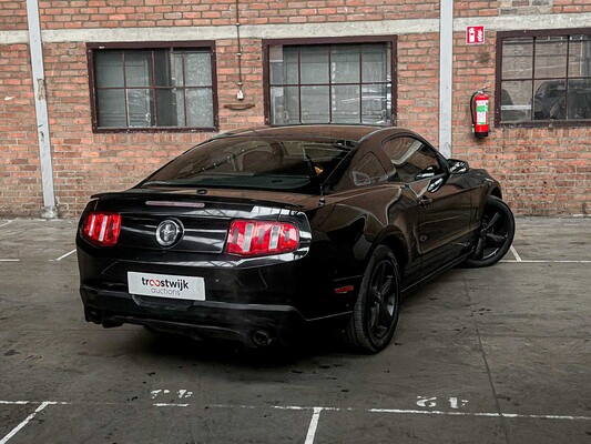 Ford Mustang 3.7 V6 305pk 2013 Coupe