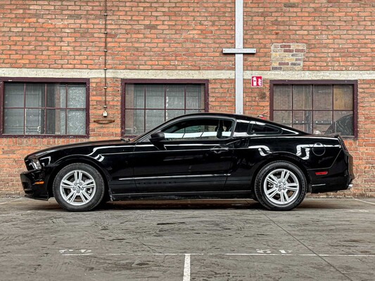Ford Mustang 3.7 V6 305pk 2012 Coupe -Handgeschakeld-