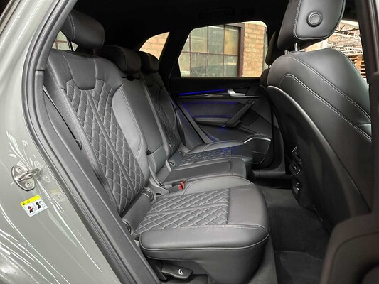 Audi Q5 2.0 TFSI Quattro Sport S Line Black Edition 252pk 2018 (Origineel-NL + 1e Eigenaar), TT-931-B