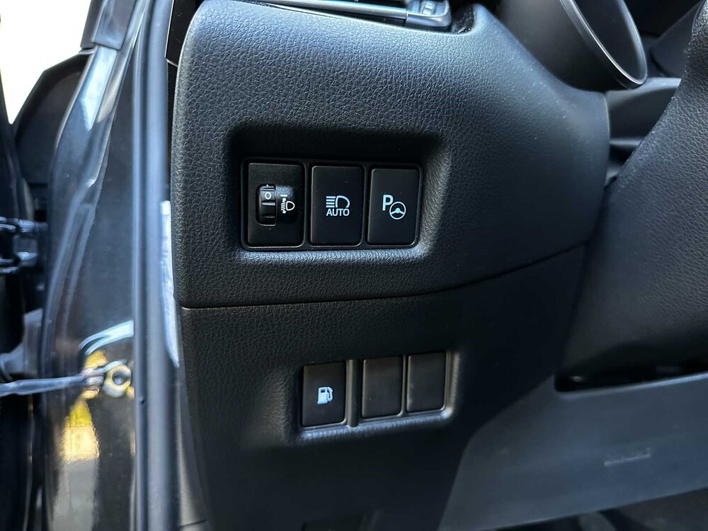 Toyota C-HR 1.8 Hybrid Executive 122pk 2017 (Origineel-NL), RF-509-L