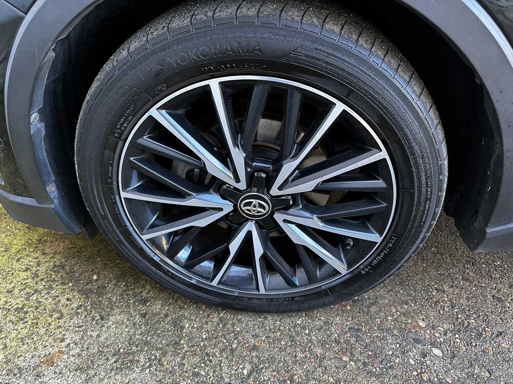 Toyota C-HR 1.8 Hybrid Executive 122pk 2017 (Origineel-NL), RF-509-L