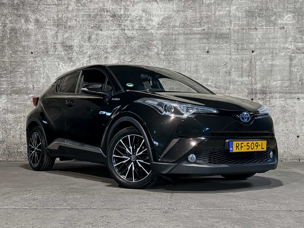 Toyota C-HR 1.8 Hybrid Executive 122pk 2017 (Origineel-NL), RF-509-L