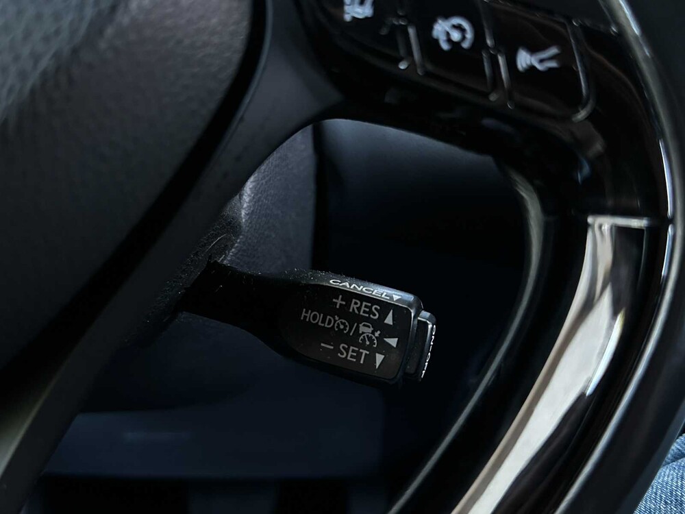 Toyota C-HR 1.8 Hybrid Executive 122pk 2017 (Origineel-NL), RF-509-L