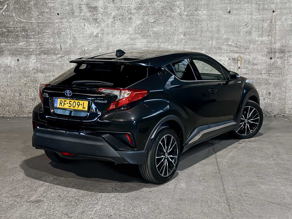 Toyota C-HR 1.8 Hybrid Executive 122pk 2017 (Origineel-NL), RF-509-L