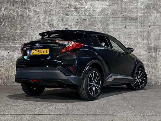 Toyota C-HR 1.8 Hybrid Executive 122pk 2017 (Origineel-NL), RF-509-L