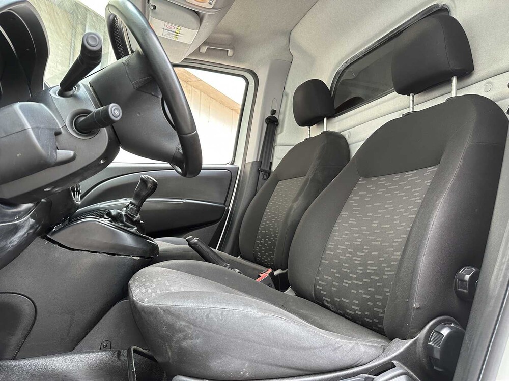 Opel Combo 1.3 CDTi L1H1 Sport 95pk 2018 (Origineel-NL), V-750-LJ
