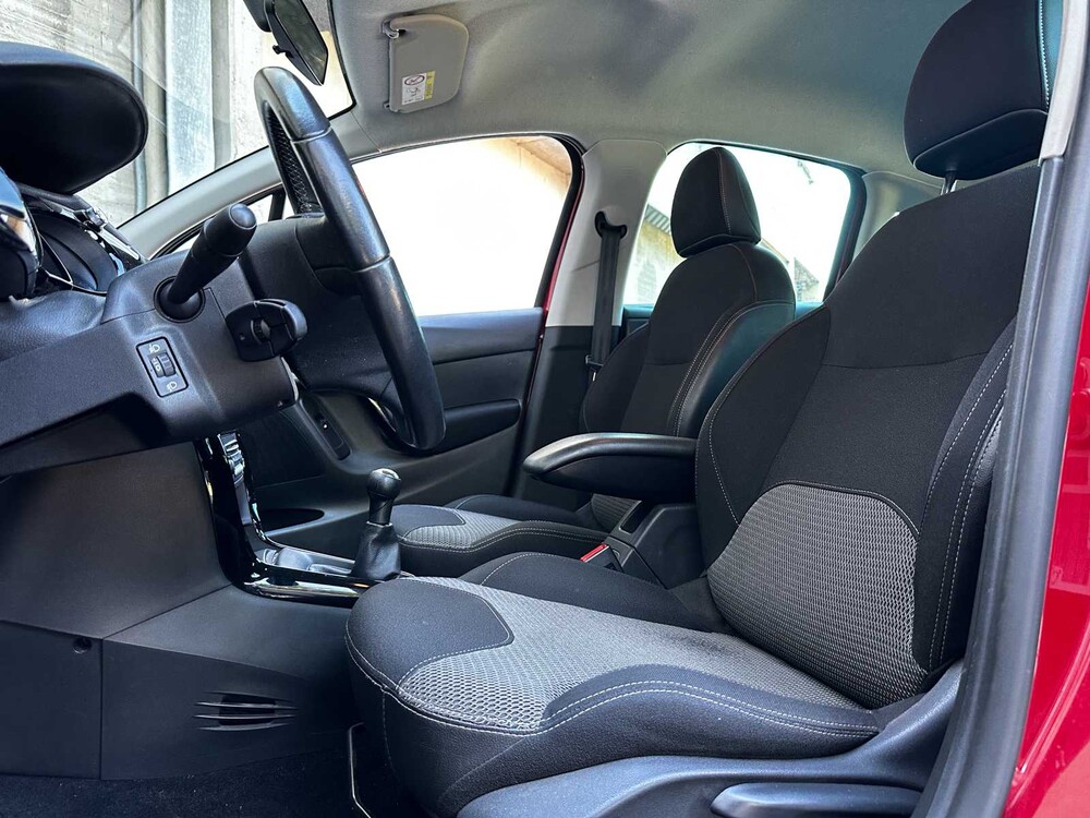 Citroen C3 1.2 PureTech Collection 80pk 2014 (Origineel-NL), 6-XRZ-07