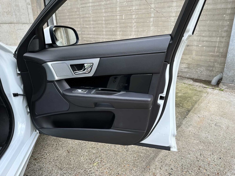 Jaguar XF 2.2D 168pk 2012 (Origineel-NL), 31-XRG-7