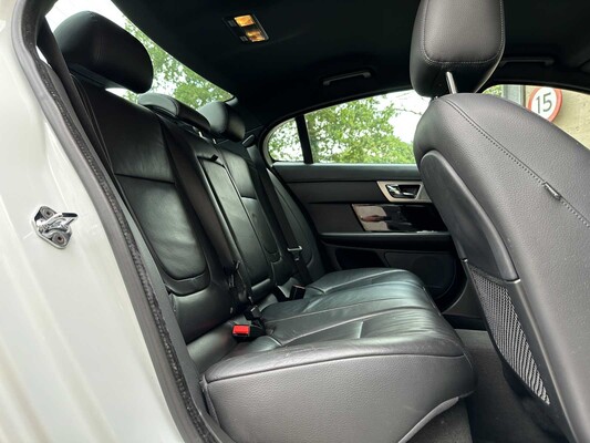Jaguar XF 2.2D 168pk 2012 (Origineel-NL), 31-XRG-7