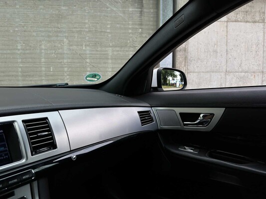 Jaguar XF 2.2D 168pk 2012 (Origineel-NL), 31-XRG-7