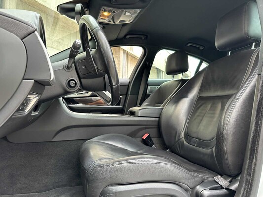 Jaguar XF 2.2D 168pk 2012 (Origineel-NL), 31-XRG-7