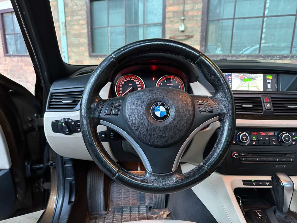 BMW X1 xDrive28i Executive 258pk 2009, 51-NVZ-9