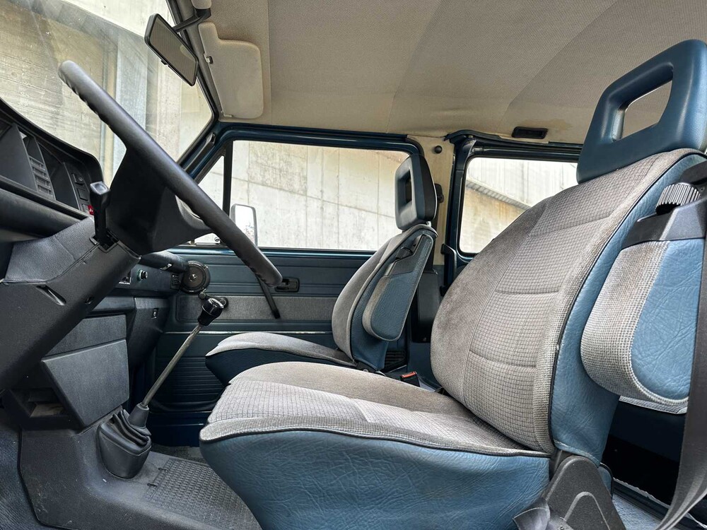 Volkswagen Caravelle C T2 1.9 57kW 77pk 1988 (Origineel-NL), SX-24-LX