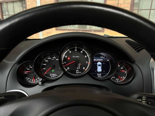 Porsche Cayenne Turbo 4.8 V8 500PK 2010 38.000KM!
