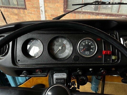 Volkswagen 23-517 Camper 1973, 07-YB-44