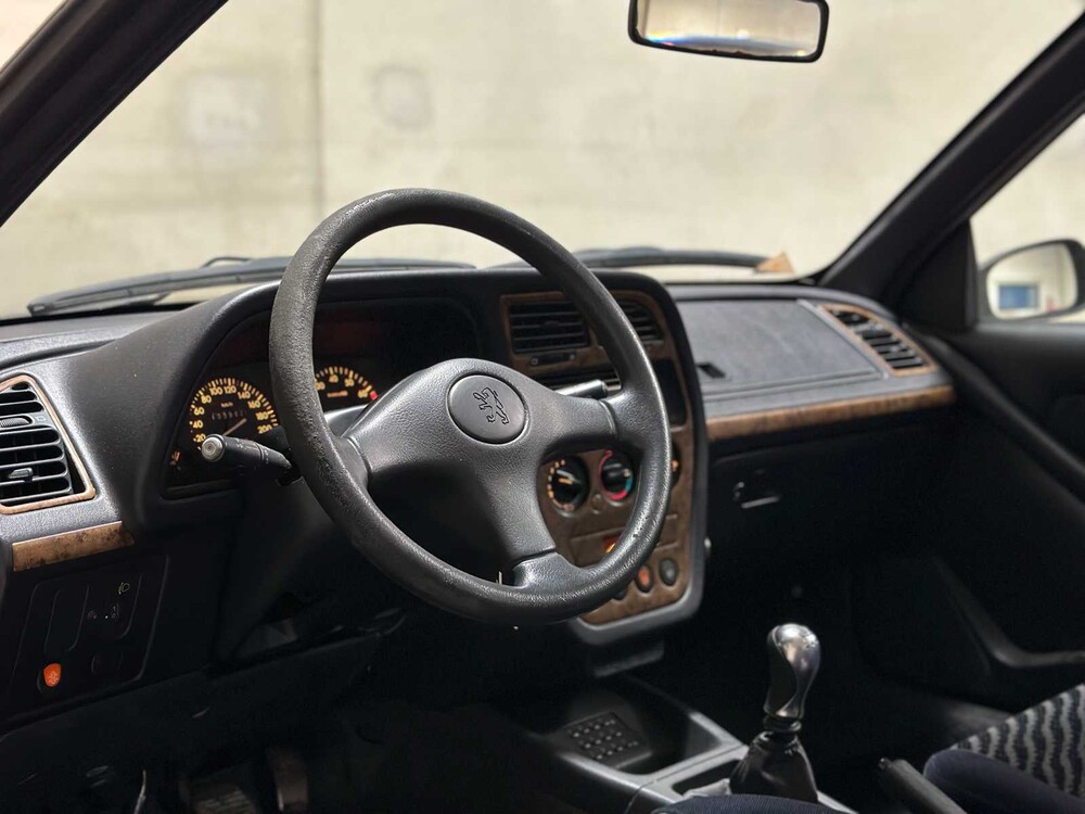 Peugeot 306 Cabriolet 1.8 101hp 1996 (Original-NL) Youngtimer, PD-SP-65