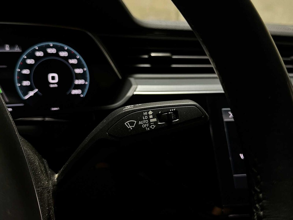 Audi e-tron Sportback 55 quattro edition 95 kWh 408pk 2022 (Origineel-NL + 1e eigenaar), P-835-GD