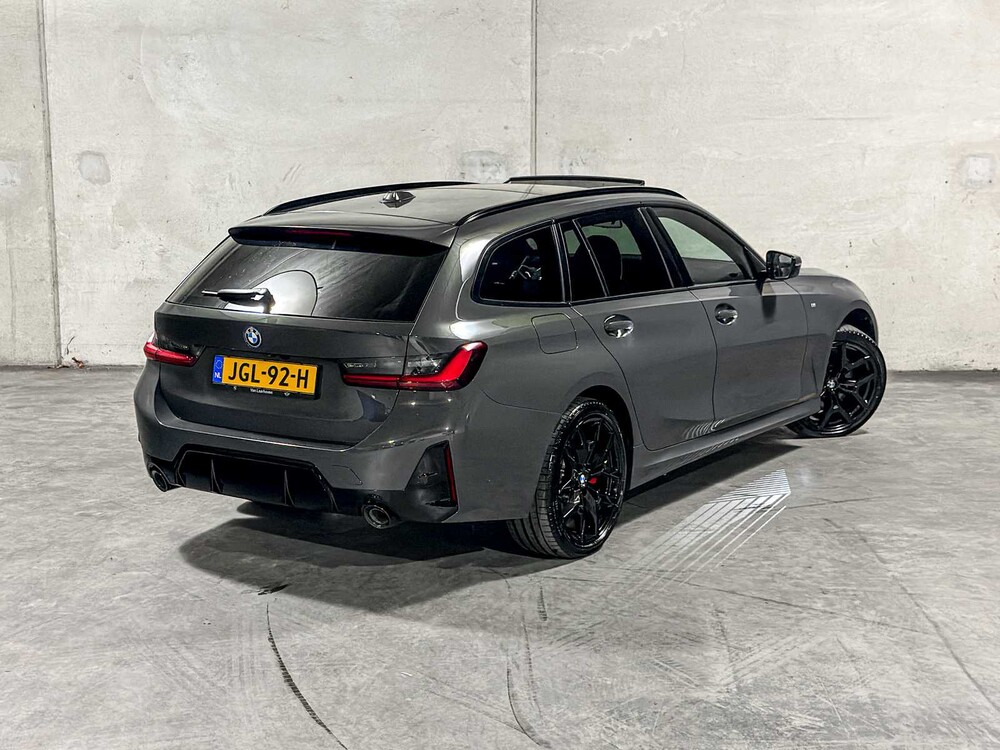 BMW 330e Touring 3 Series 292hp 2025 (Original-NL + 1st owner), JGL-92-H